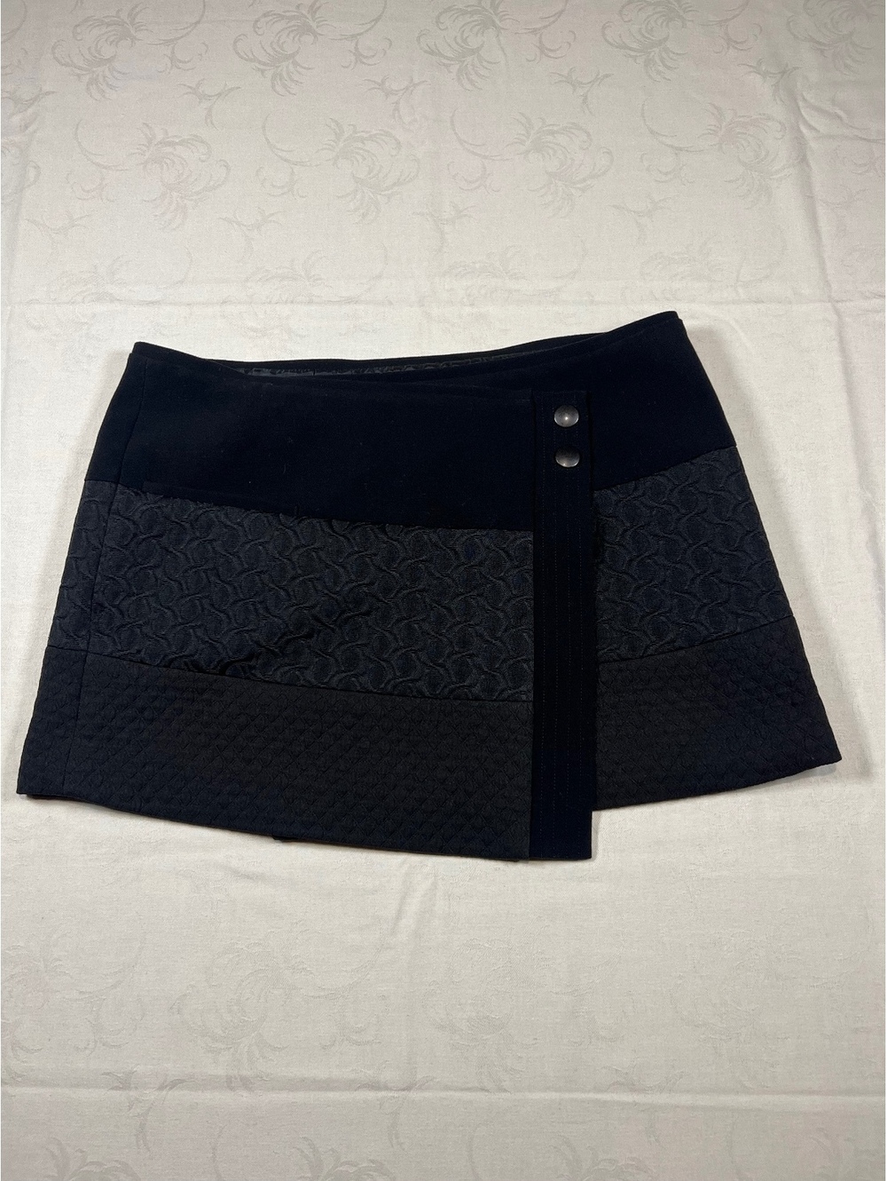 Cabi Black Knit Mini Skirt Button Closure Dress Casual Office Size Large